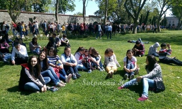 Anadolu Lisesi Öğrencileri Şalpazarı'na hareket et