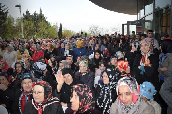 Hilmi Türkmen'in  Keşkek İkramı