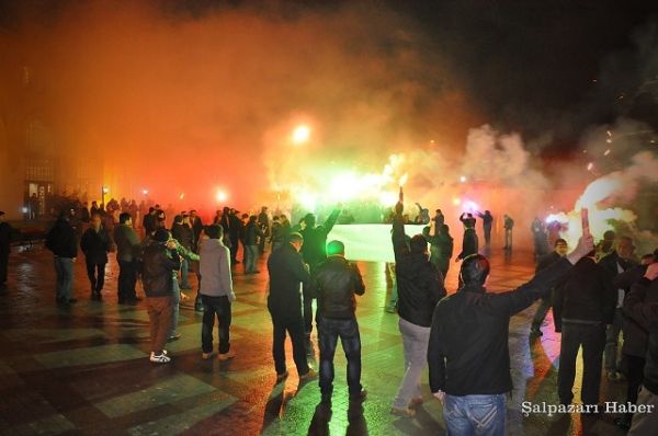 Hilmi Türkmen gövde gösterisi yaptı