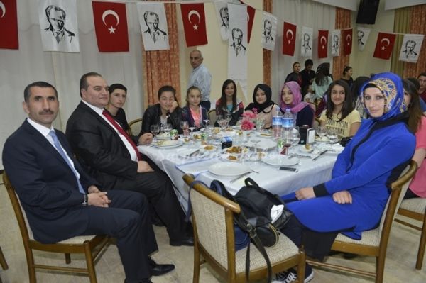 Eğitim Derneği büyük ödül gecesi 2015