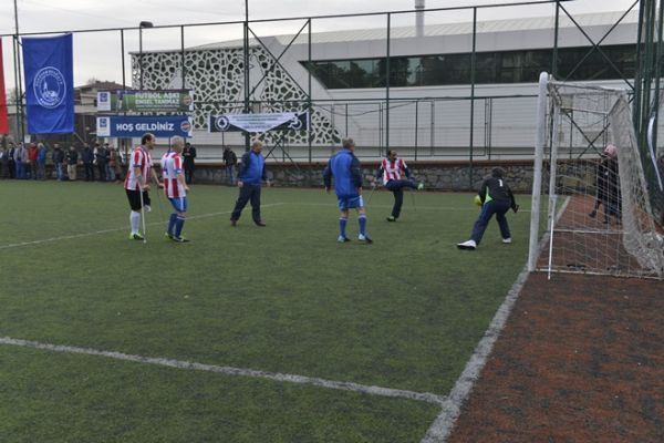 Futbol Aşkı Engel Tanımaz