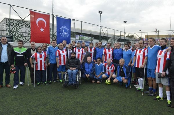 Futbol Aşkı Engel Tanımaz