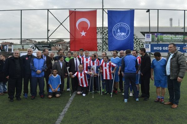 Futbol Aşkı Engel Tanımaz