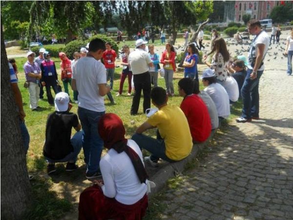 3.'cü Çocuk ve Gençlik Festivali Öğrencileri Edirn