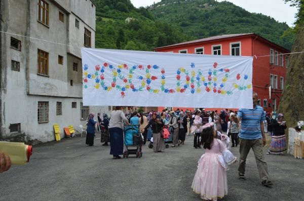 Minik Öğrencilerden yılsonu etkinliği