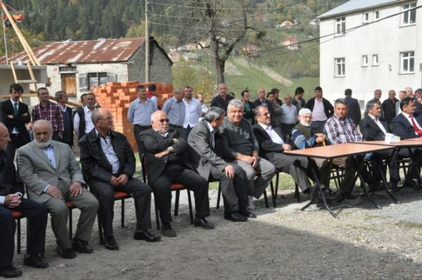 Sayvançatak Köyü Fatih Camisi'nin Çifte minareleri