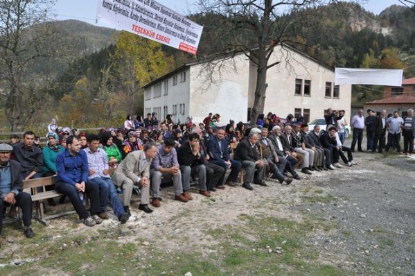 Sayvançatak Köyü Fatih Camisi'nin Çifte minareleri