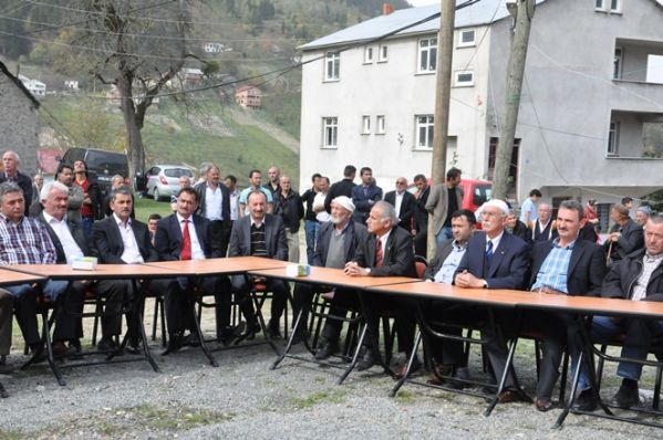 Sayvançatak Köyü Fatih Camisi'nin Çifte minareleri