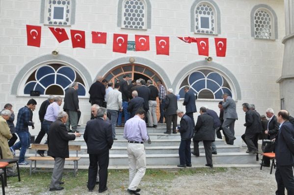 Sayvançatak Köyü Fatih Camisi'nin Çifte minareleri