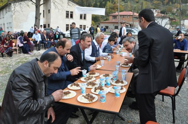 Sayvançatak Köyü Fatih Camisi'nin Çifte minareleri