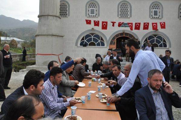 Sayvançatak Köyü Fatih Camisi'nin Çifte minareleri