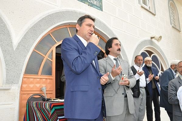 Sayvançatak Köyü Fatih Camisi'nin Çifte minareleri