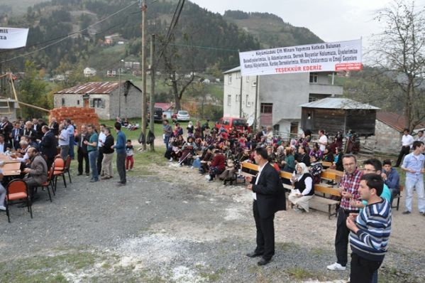 Sayvançatak Köyü Fatih Camisi'nin Çifte minareleri
