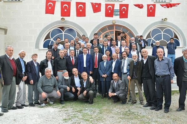 Sayvançatak Köyü Fatih Camisi'nin Çifte minareleri
