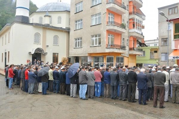 Remzi Cengiz'in cenazesi