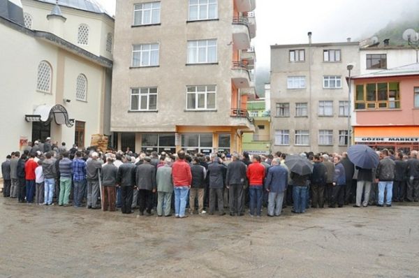 Remzi Cengiz'in cenazesi