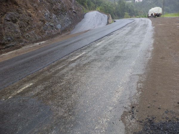 Yol çalışmasında soru işaretleri..