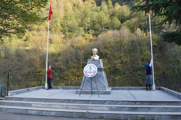 24 Kasım Öğretmenler Günü İlçemizde Törenlerle Kut