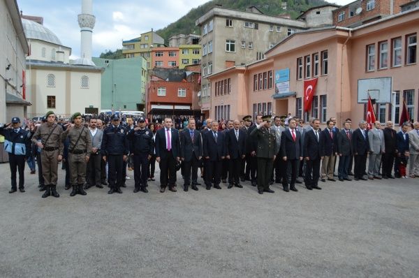 23 Nisan Ulusal Egemenlik ve Çocuk Bayramı 