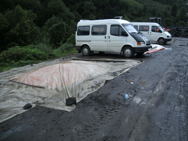 Yol çalışmasında soru işaretleri..