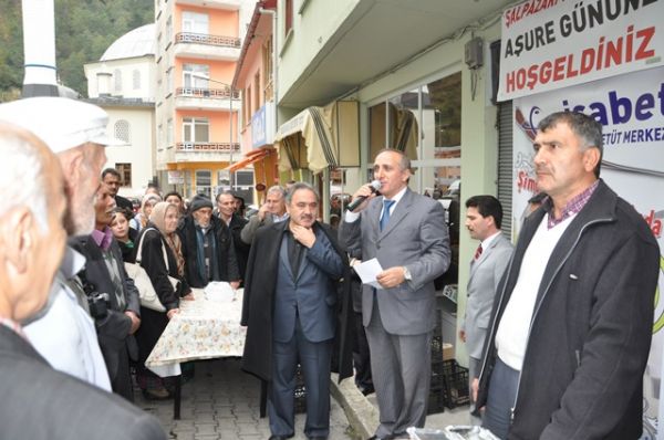 İlçemiz'de Aşure Günü Kutlandı.