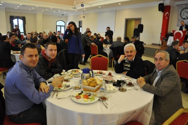 Şalpazarı EKST Derneği kahvaltılı istişare toplant