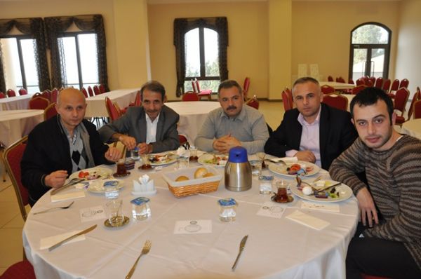 Şalpazarı EKST Derneği kahvaltılı istişare toplant