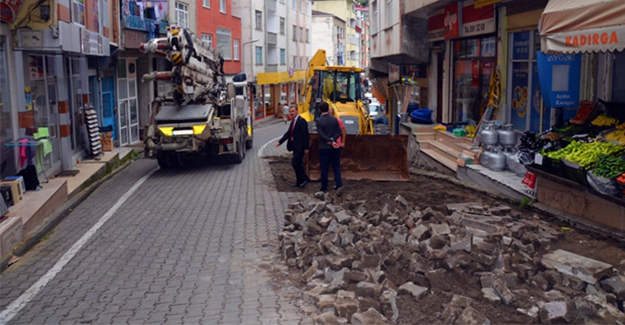 Şalpazarı'nda caddeler yenileniyor