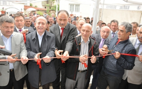 Fidanbaşı Derneği'nden görkemli açılış.