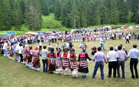 Göllüalan Şenliği yapıldı.