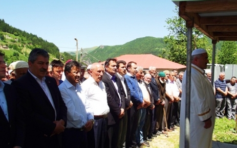 Hasan Yılmaz Toprağa verildi.
