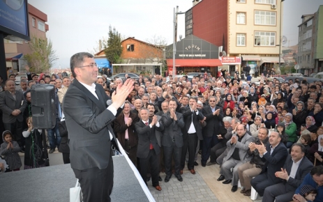 Hilmi Türkmen keşkek ikram etti.