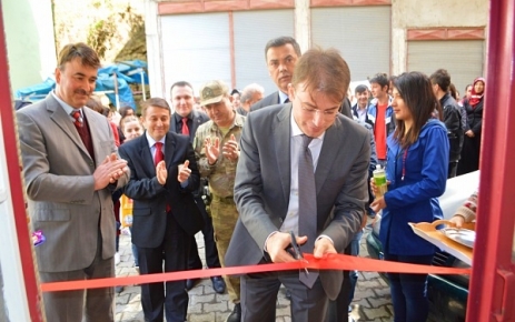 İlçe Halk Kütüphanesi'nin açılışı yapıldı.