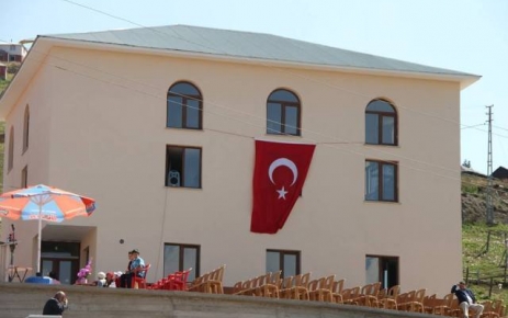  Karakaya Yaylası Camii törenle ibadete açıldı. 