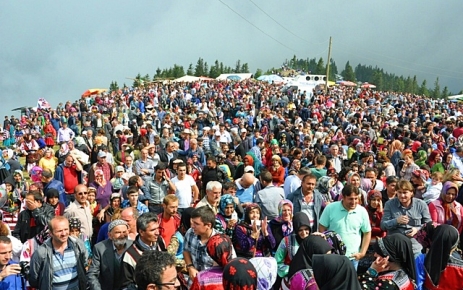 Karakısrak şenliği yapıldı.