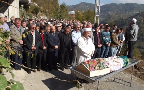 Nadiye  Bektaş Toprağa verildi.