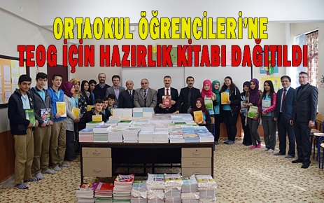 Öğrenciler'e TEOG için hazırlık kitabı dağıtıldı