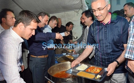 ŞALFED Şalpazarı`nda iftar verdi.