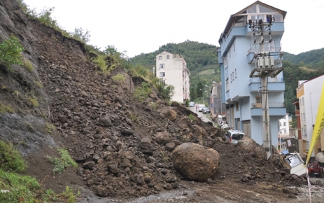  Şalpazarında Toprak Kayması.