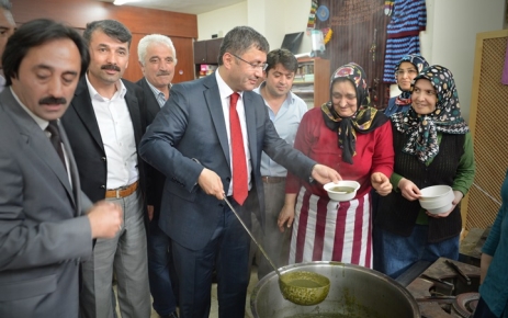 Sayvançatak Derneği Sırgan Festivali'ni yaptı.