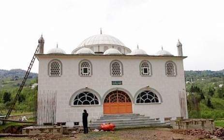 Sayvançatak Köyü Fatih Camii'ne Çifte Minare.