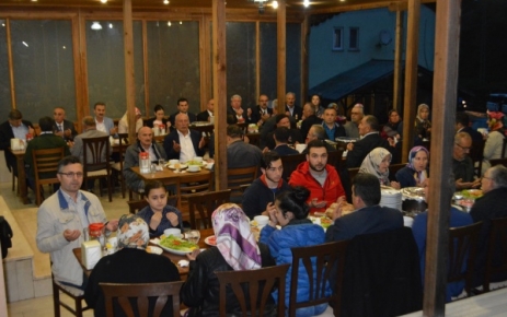 Şehit ve gazi yakınları iftarda buluştu