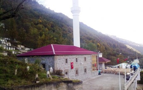 Tarihi Dereköy Camii İbadete Açıldı