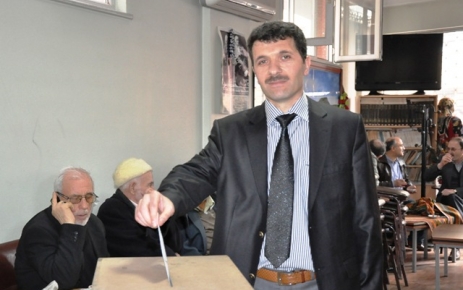 Trabzon Şalpazarlılar Derneği Başkanlığına Tekrar Turgut Kahraman seçildi.